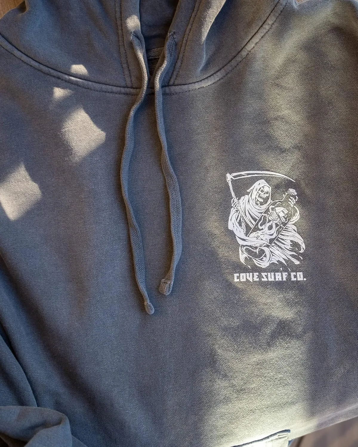 Cove USA Premium Graphic Hoodies - Heavyweight Fleece Lined Graphic Sweatshirts - Drawstring Hoodie for Men and Women