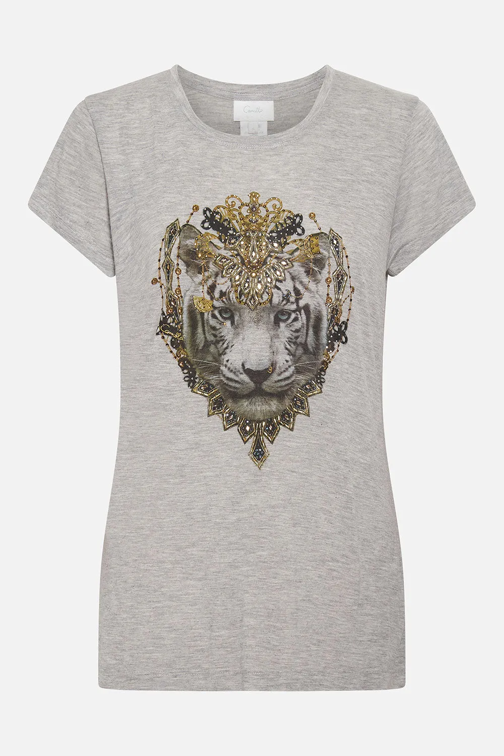 CURVED HEM FITTED TEE SNOW WHISPERS LOUNGE