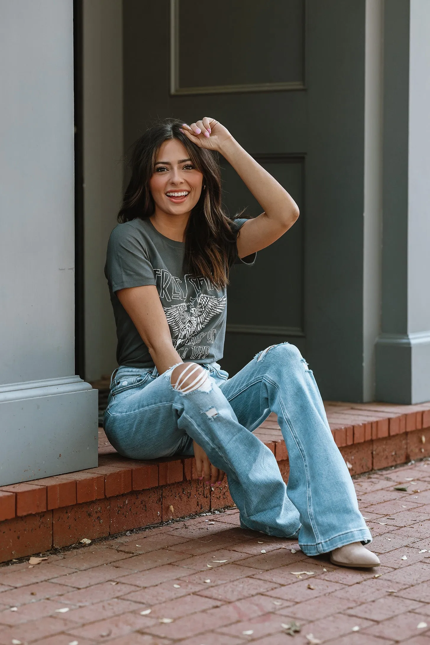 Free Spirit Graphic Tee - Grey
