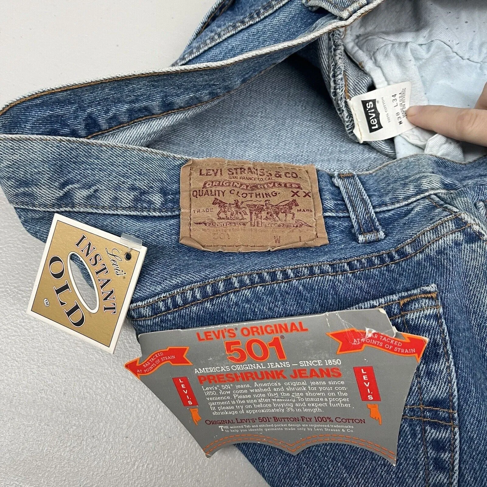 Levi's Men's 501 Original Instant Old Jeans Straight Leg Button Fly 38x34