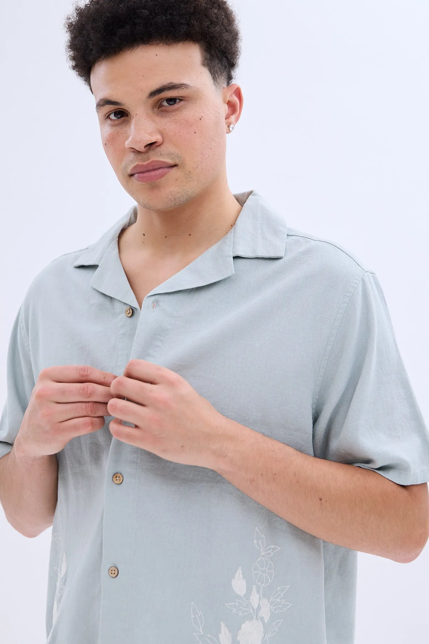 Linen-Blend Embroidered Short Sleeve Button-Up Shirt