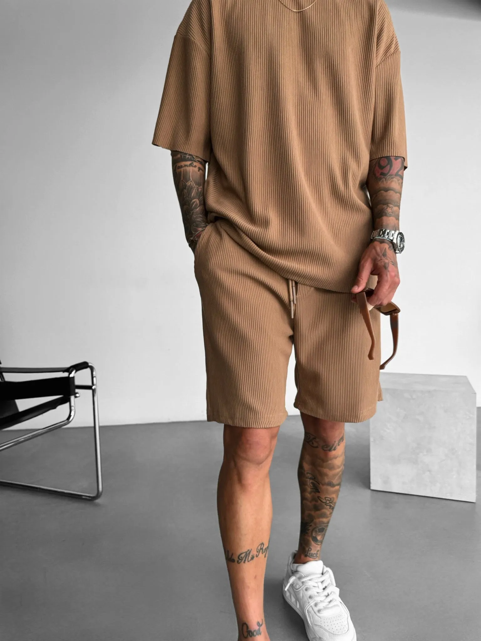 Loose Fit Cord Shorts - Brown