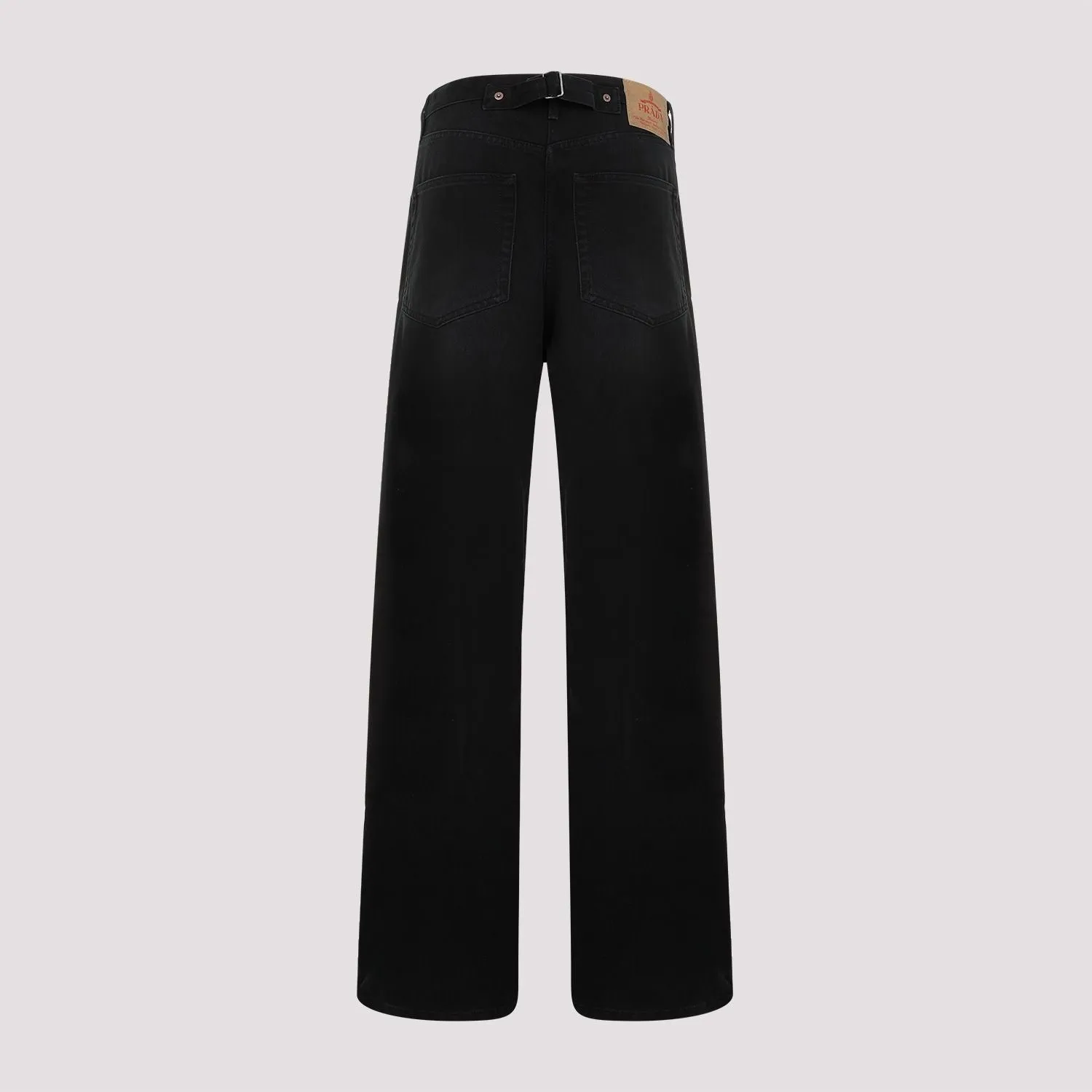 LOOSE-FIT JEANS