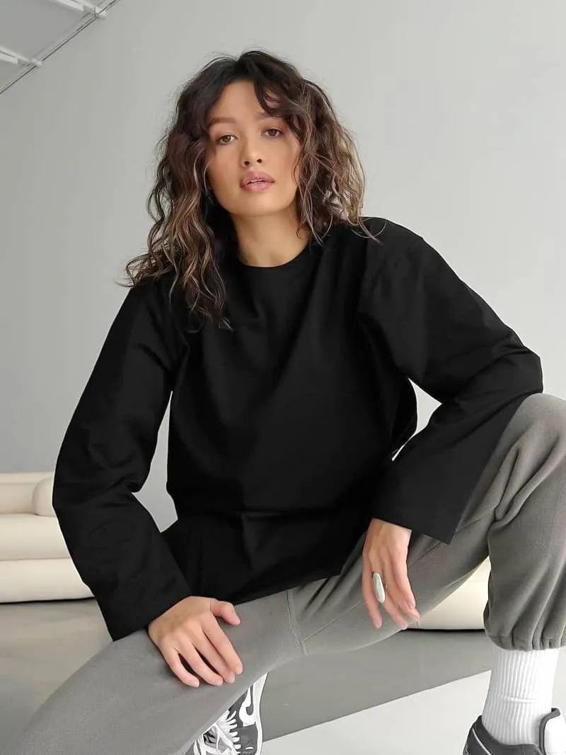Loose-Fitting Versatile T-Shirt