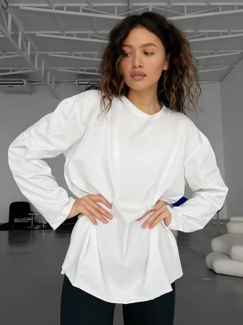 Loose-Fitting Versatile T-Shirt