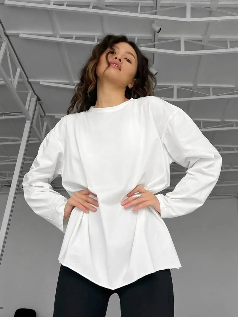Loose-Fitting Versatile T-Shirt