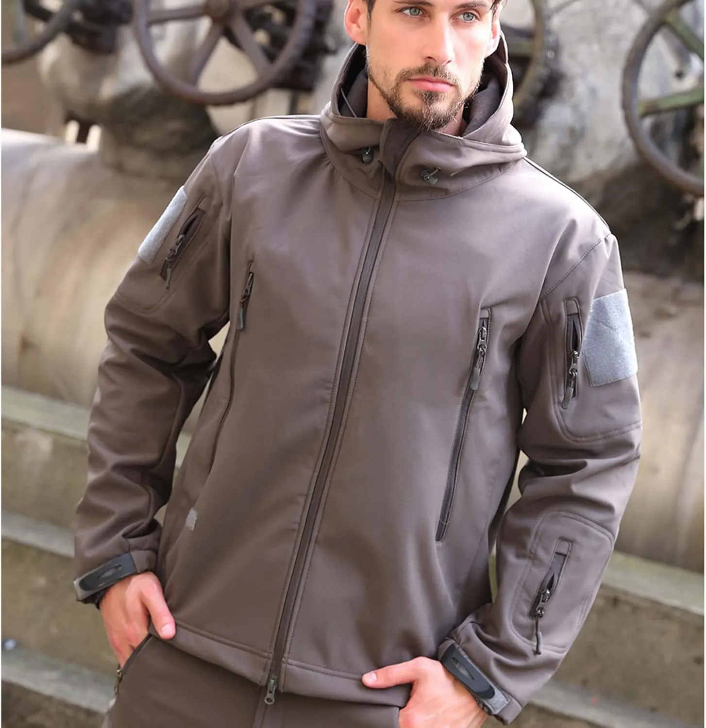 Outdoor Jacket For Men Waterproof Windresistant Fleece Lined Shark Skin Soft Shell Multi-Pocket Coat Quick-Drying Top