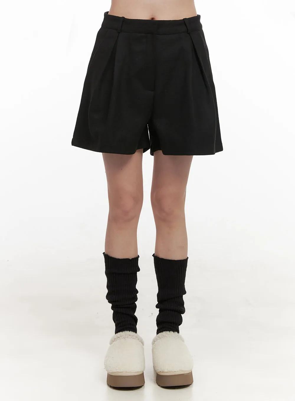 Pintuck Loose-Fit Shorts OD412
