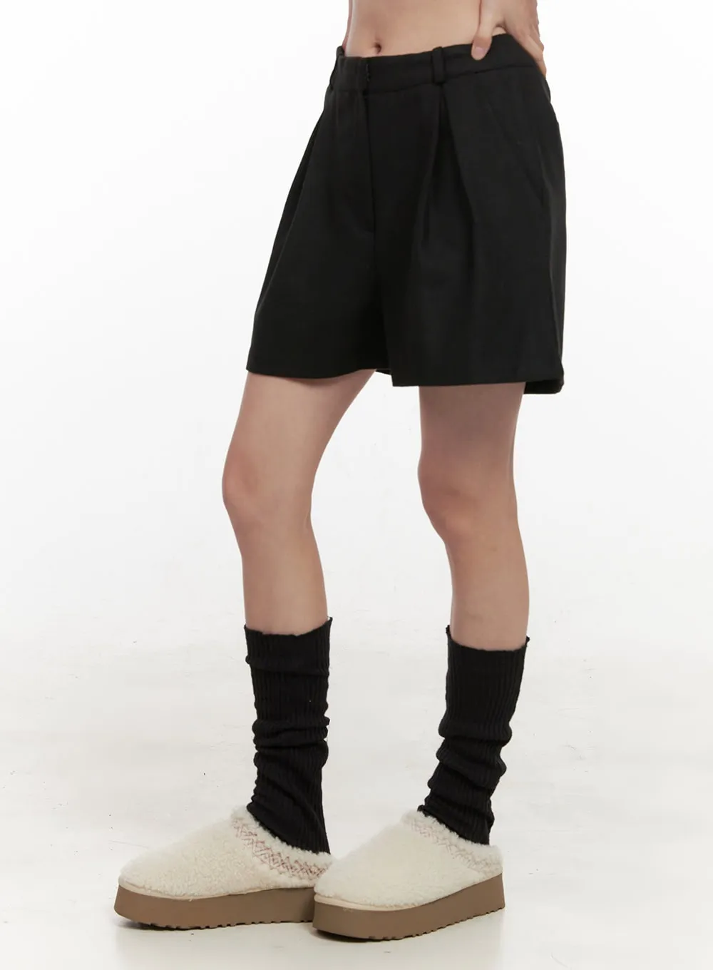 Pintuck Loose-Fit Shorts OD412