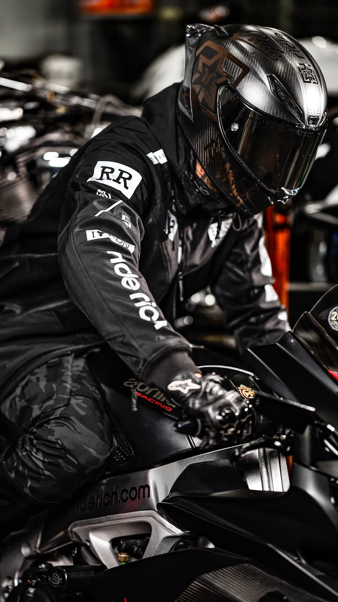 Regency™ V2.Flow™ Mesh Armoured Hooded Jacket {RR GP}