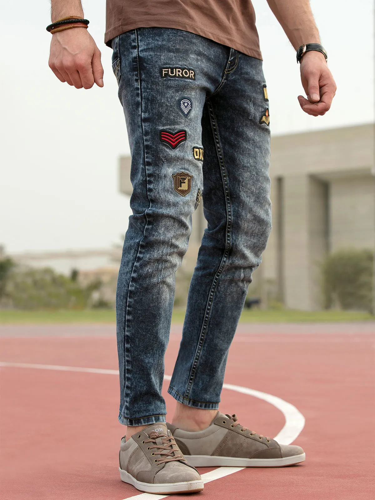 Slim Fit Ripped Jeans - FMBP19-016