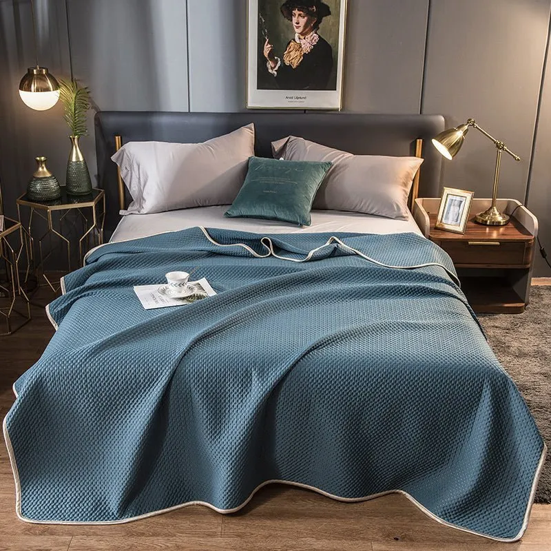 Summer Quilt in Ice Silk for Single and Double Beds