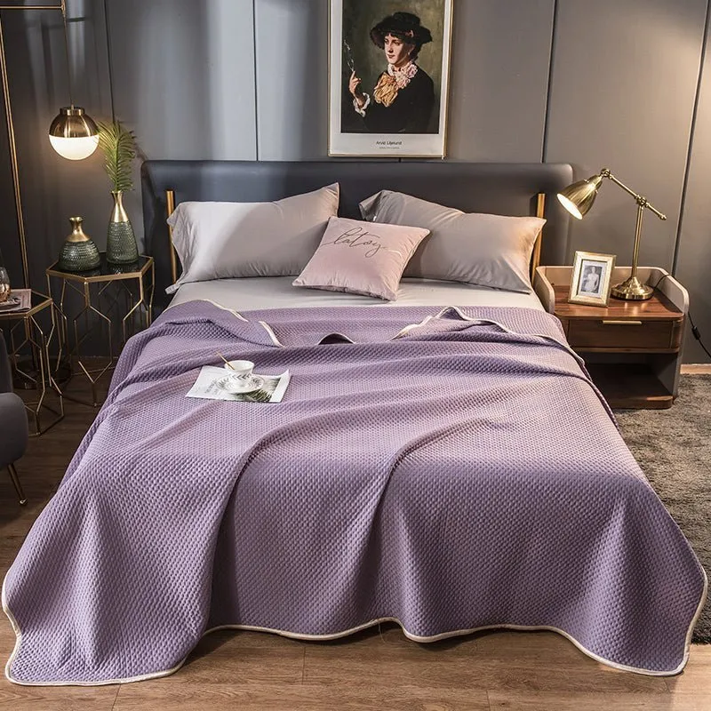 Summer Quilt in Ice Silk for Single and Double Beds