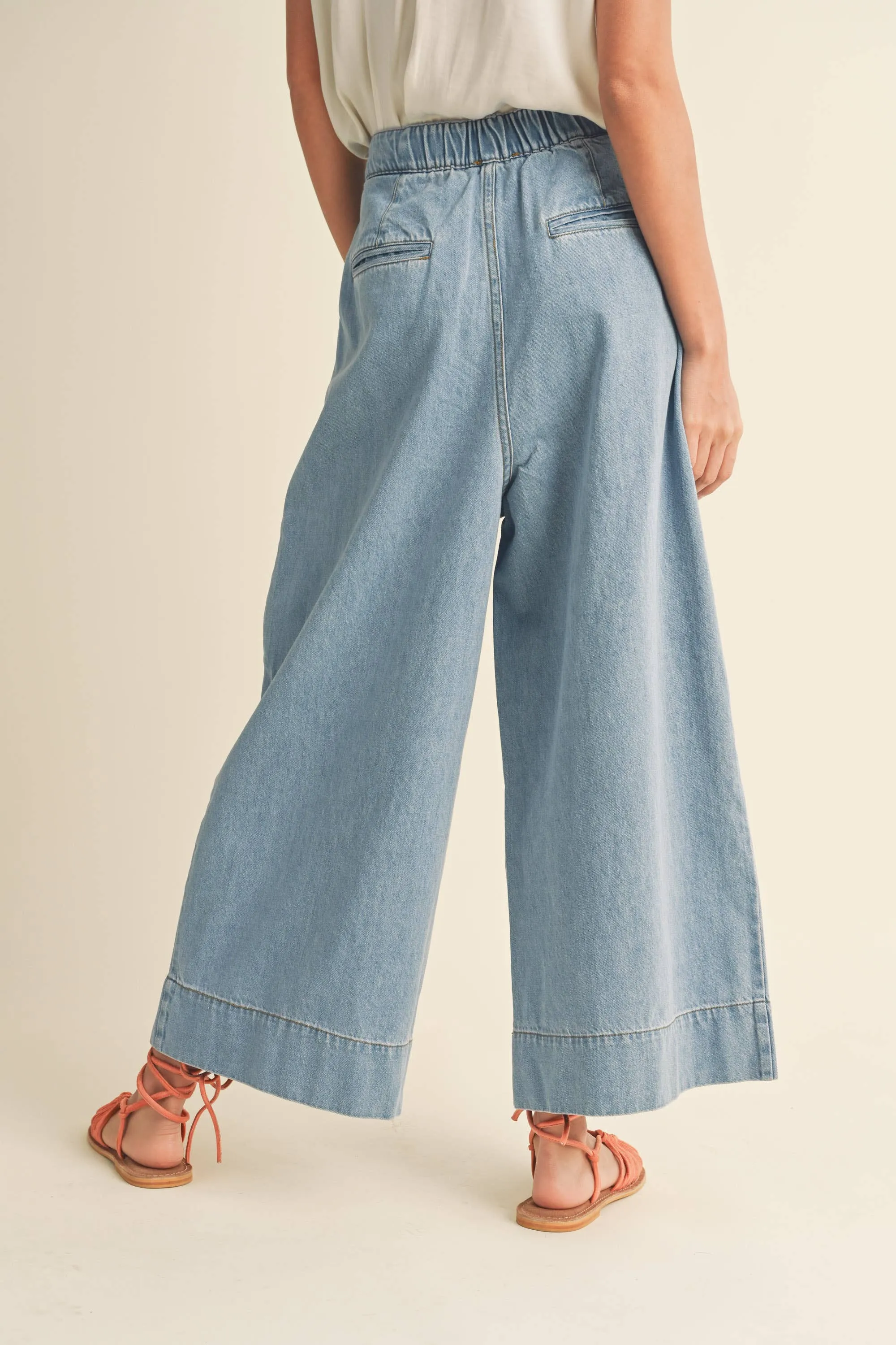 Trendy Washed Denim Mid-Rise Wide Leg Crop Pants
