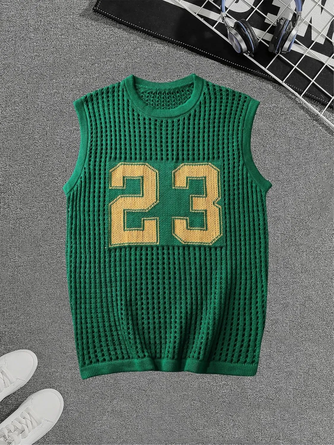 Verdusa Men's Jersey Shirt Crochet Sweater Vest Graphic Letter Graphic Tank Shirts Lightweight Pullover Knit Tops