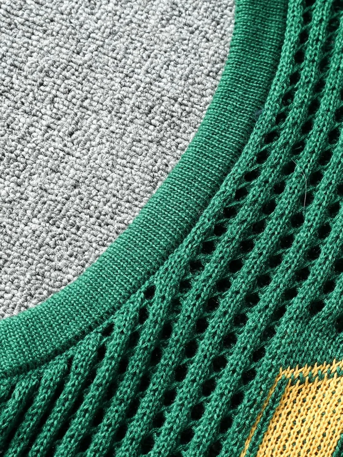 Verdusa Men's Jersey Shirt Crochet Sweater Vest Graphic Letter Graphic Tank Shirts Lightweight Pullover Knit Tops