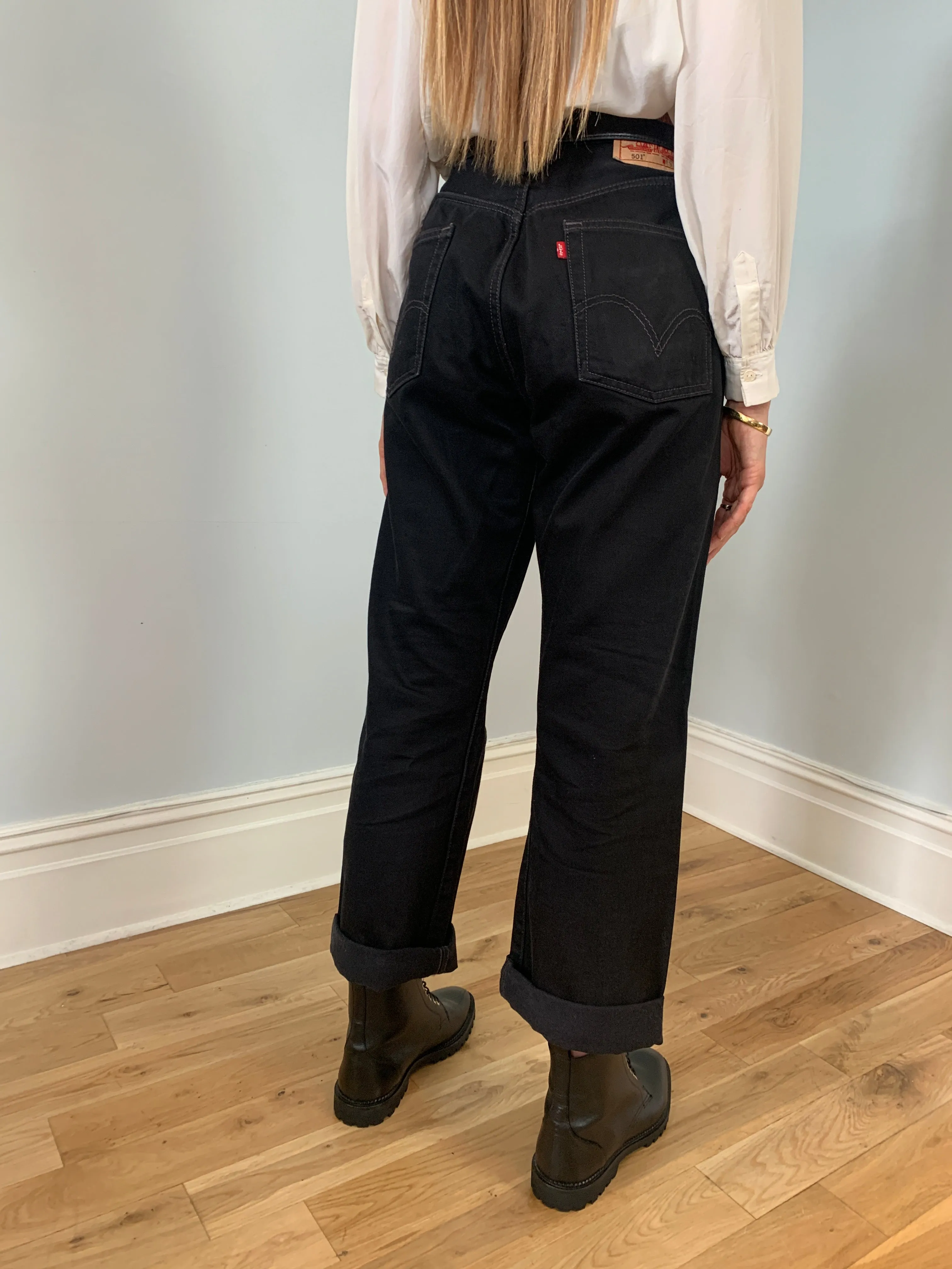 Vintage Levi 501 in black