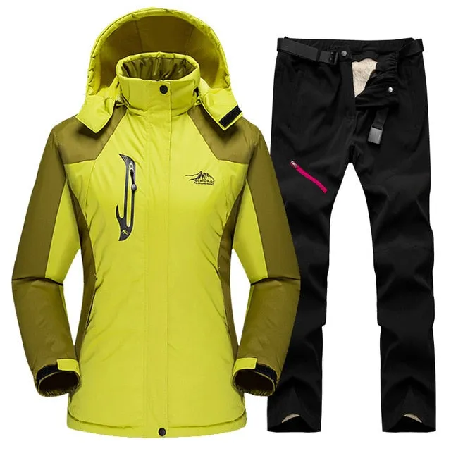Warm Winter Ski Snowboard Jacket and Pants - Women's