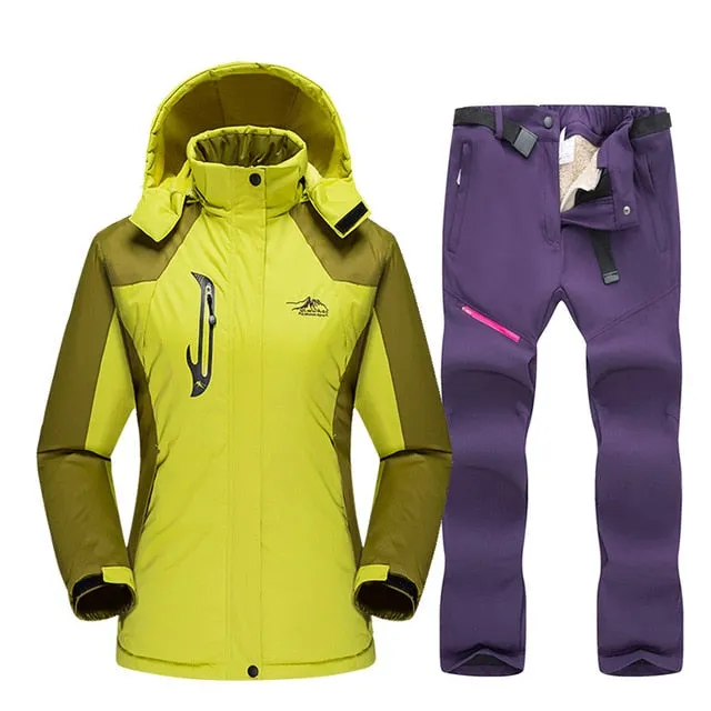 Warm Winter Ski Snowboard Jacket and Pants - Women's