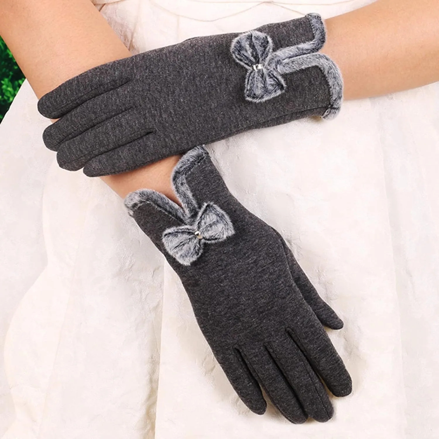 Winter Gloves for Women Warm Suede Touchscreen Texting Gloves Thermal Cold Weather Gloves Elastic Mittens for Driving