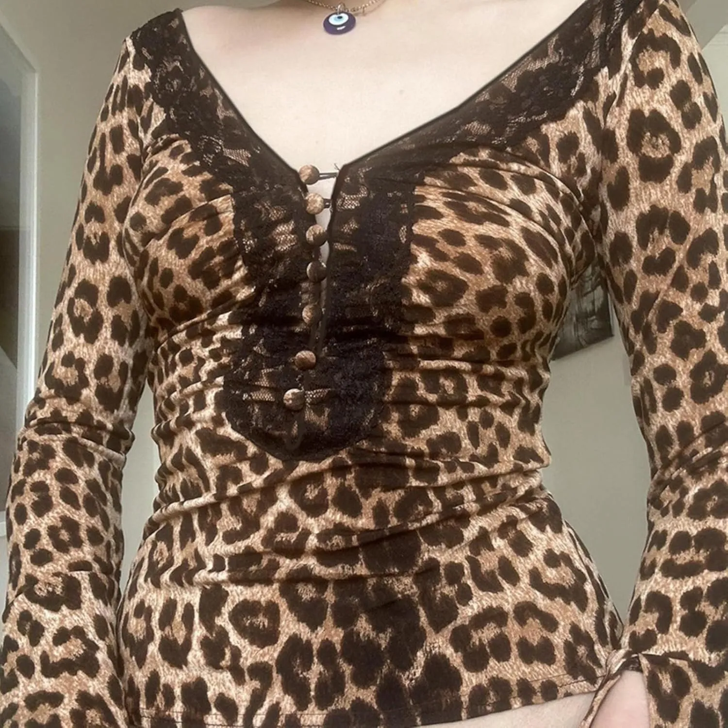 Womens Sexy Flared Sleeves V Neck Fitted Leopard Print Cheetah Tops Lace Trim Backless Top Street Sweatershirt