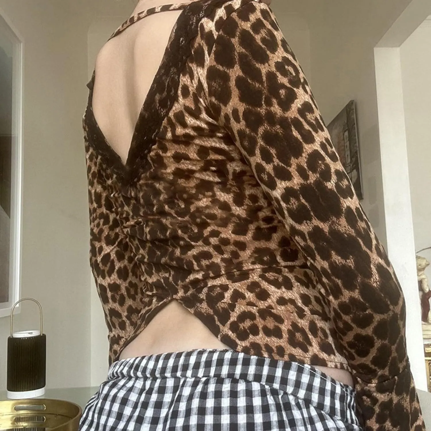 Womens Sexy Flared Sleeves V Neck Fitted Leopard Print Cheetah Tops Lace Trim Backless Top Street Sweatershirt